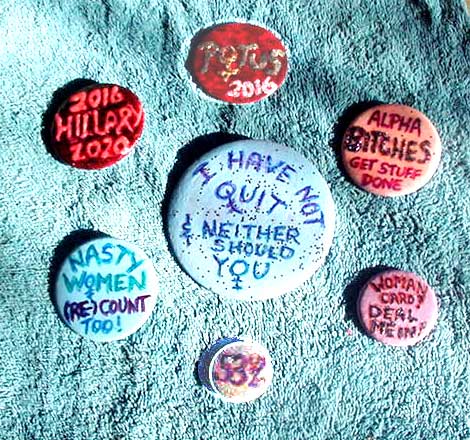 campaign buttons for the electionof 2016
